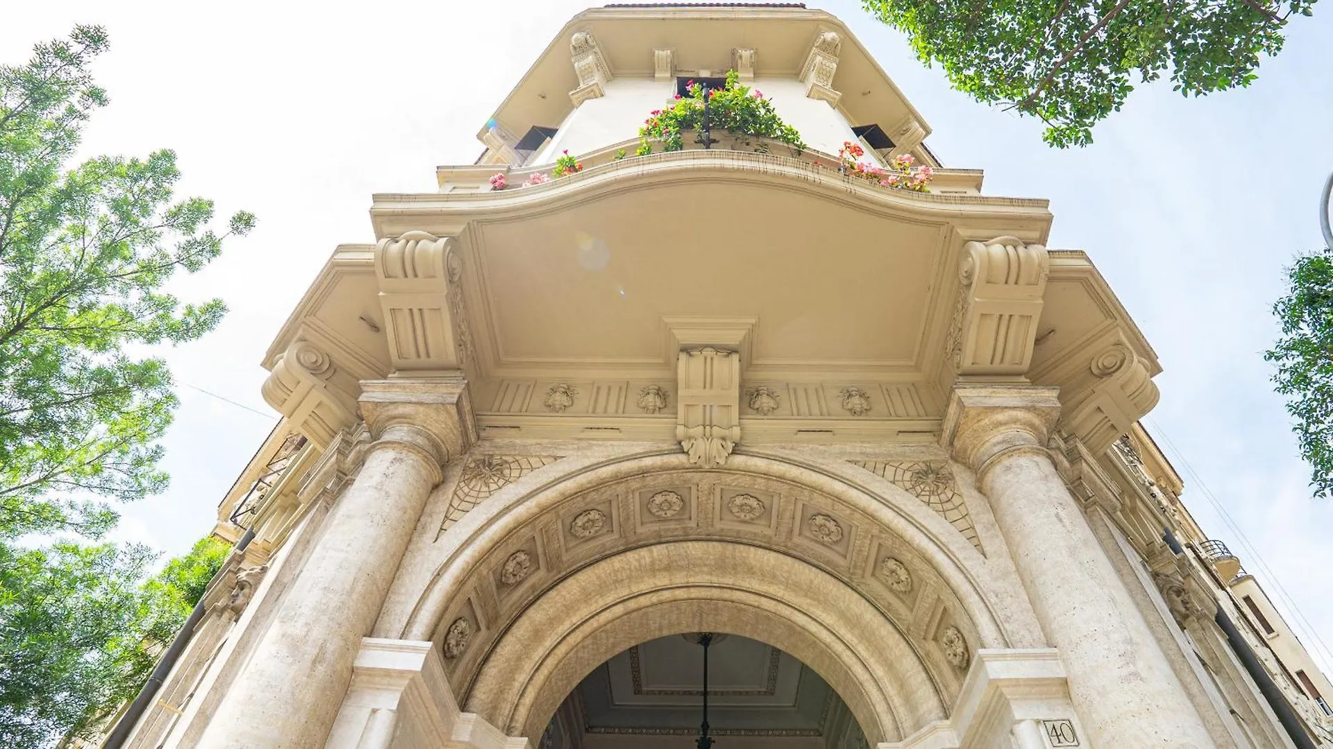 Domus San Giovanni Elegant Apartment Rome
